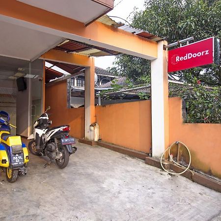 Reddoorz Syariah Near Btc Fashion Mall Bandung Kültér fotó