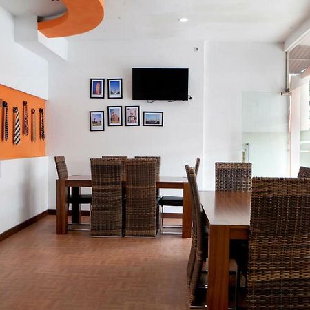 Reddoorz Syariah Near Btc Fashion Mall Bandung Kültér fotó