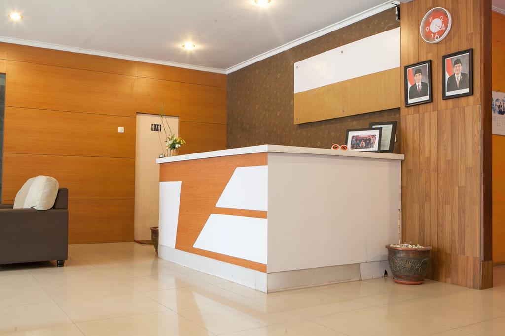 Reddoorz Syariah Near Btc Fashion Mall Bandung Kültér fotó